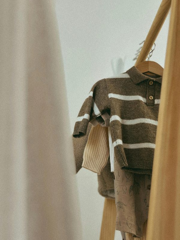 Découvrez les meilleures affaires sur des vêtements pour enfants de marque d'occasion